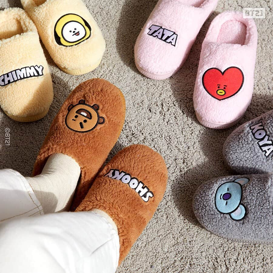 BT21 Stars of tomorrow, UNIVERSTAR!さんのインスタグラム写真 - (BT21 Stars of tomorrow, UNIVERSTAR!Instagram)「Wear the type of warm comfort your feet deserves. #BT21 #Roomshoe #Collection  Available now at LINE FRIENDS COLLECTION . Find out more > Check product tags🏷」10月31日 10時10分 - bt21_official