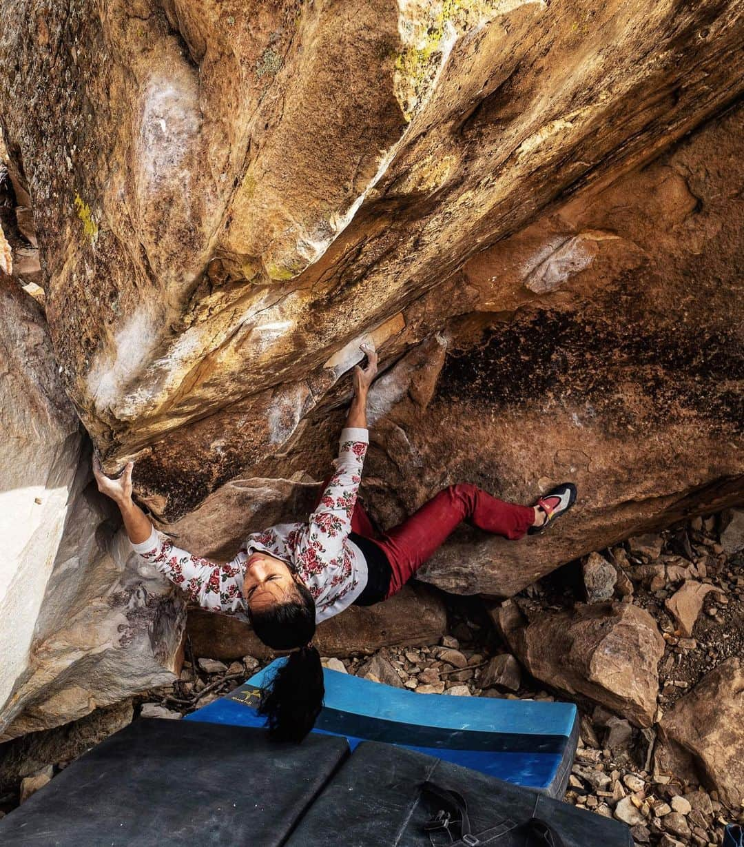 ニーナ・ウィリアムズさんのインスタグラム写真 - (ニーナ・ウィリアムズInstagram)「If you are planning on climbing in Roy, NM, please keep in mind that the infrastructure for trails, roads, facilities, and general access is still very dependent on current climber behavior. There are concerns about increased traffic/popularity, and rightfully so! . I’ve posted about Roy before and it is featured in my @reelrock segment. Roy is an amazing place that deserves to be experienced, and also protected. We have opportunities to strengthen relationships with the Forest Service, land owners, and each other - but we must act accordingly. . Give @newmexicobouldering a follow to stay updated on current events! And if you’re going to Roy in the near future, fill out the survey 😁 #roybouldering #climbing #bouldering #newmexicobouldering #ohboyohroy . @james_lucas 📸」10月31日 10時20分 - sheneenagins