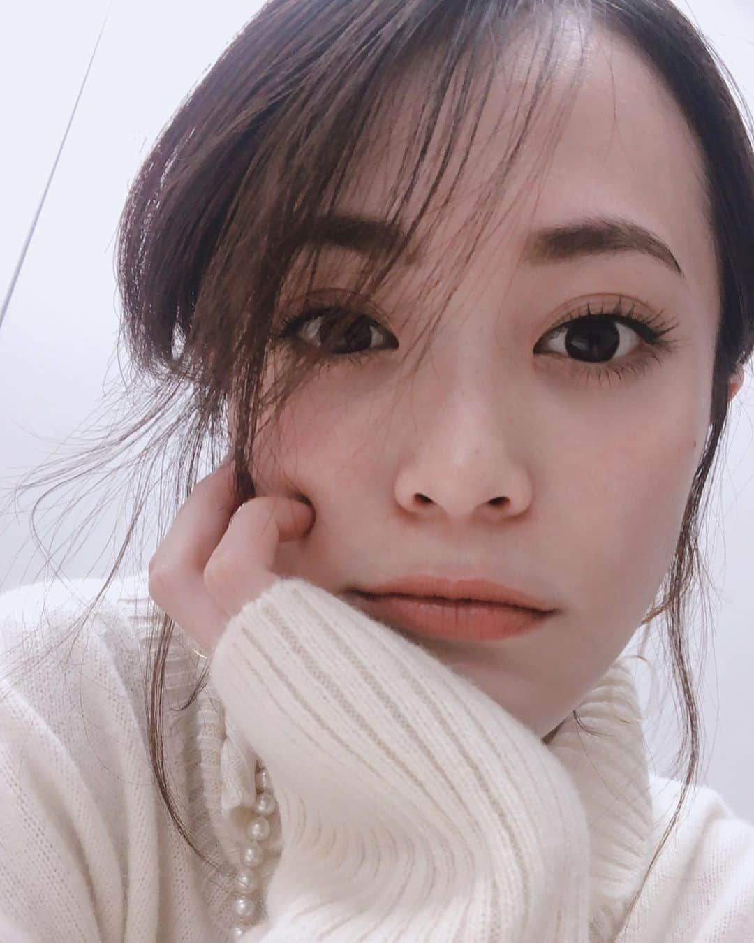 坂田梨香子さんのインスタグラム写真 - (坂田梨香子Instagram)「make up 💄  あたたかくて撮影日和✌︎ みなさんも良きいちにちを〜！」10月31日 10時25分 - rikakosakata_official