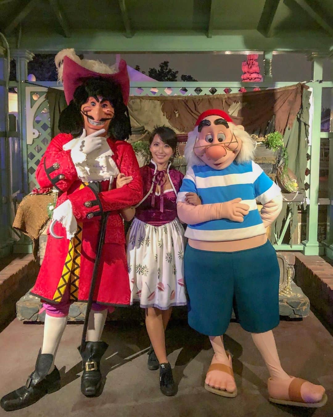 矢部あやのインスタグラム：「フック船長とスミー！」