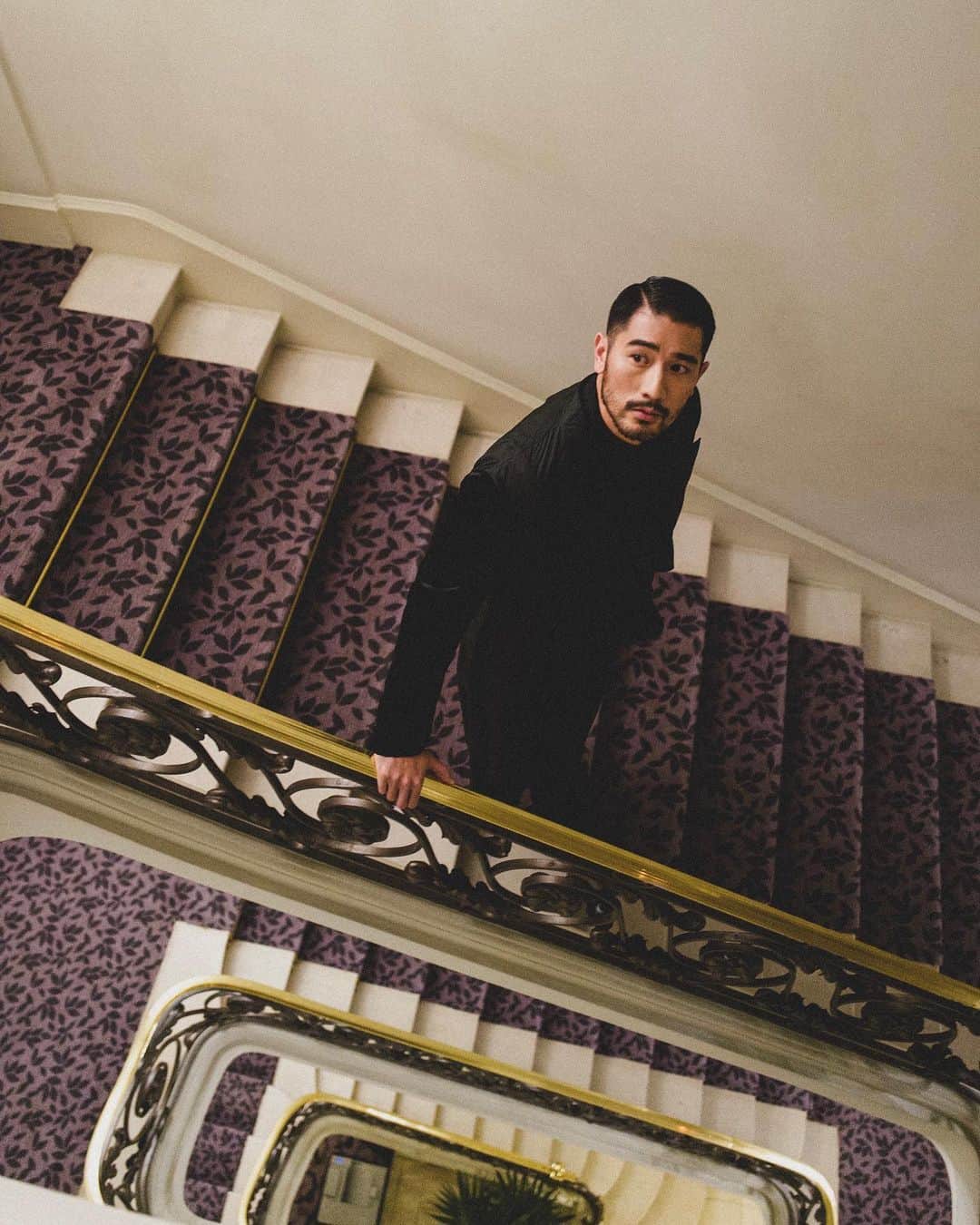 ゴッドフリー・ガオのインスタグラム：「🎃God Wick coming for you this holloween 😂 Happy Holloween 👻#johnwick #holloween #palaceofversailles」