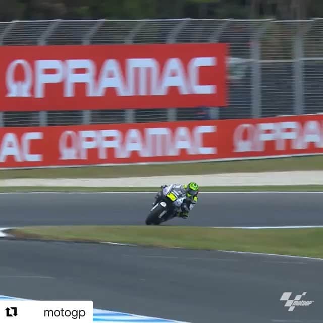 カル・クラッチローのインスタグラム：「#Repost @motogp ・・・ Happy #WheelieWednesday with @calcrutchlow celebrating his podium finish at the #AustralianGP 🇦🇺 in style! 😎 // #MotoGP #Motorcycle #Racing #Motorsport #CC35 #Wheelie」