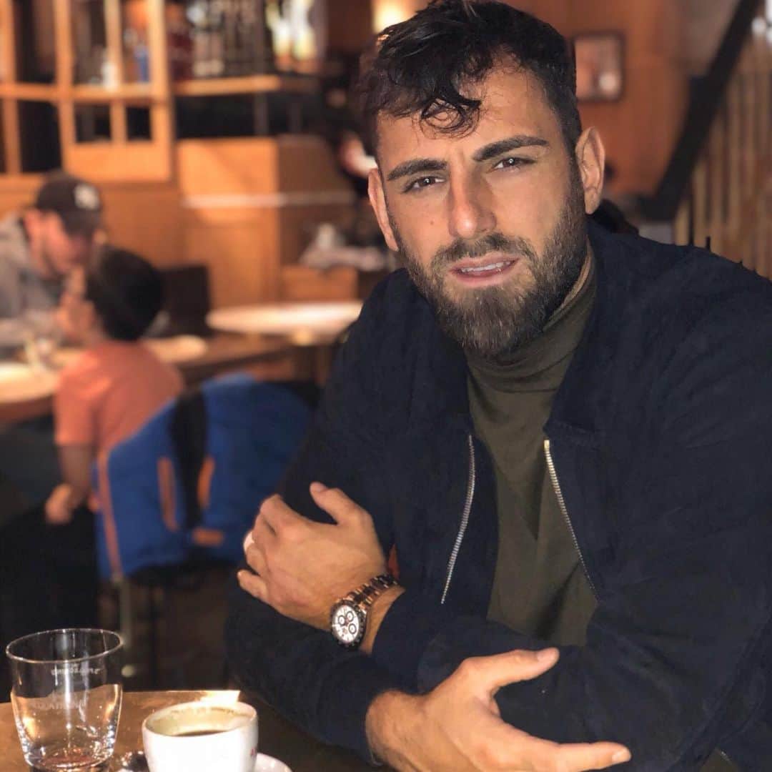 メルギム・マフライのインスタグラム：「Relax.Breathe.Trust #faith #godsplan #qadrallah #alhamdulillah #albania #prishtina」