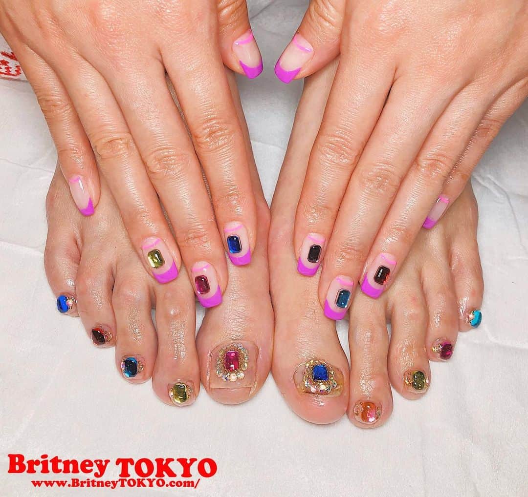 Britney TOKYOさんのインスタグラム写真 - (Britney TOKYOInstagram)「Tomorrow is the last day for Presto Gel Challenge!! @naillabousa @prestogel  they're giving away a whopping total of $20,000 in Prizes to the winners!  Follow @prestogelchallenge for more information. Hope to see some crazy designs!! #nailart」10月31日 3時15分 - britneytokyo
