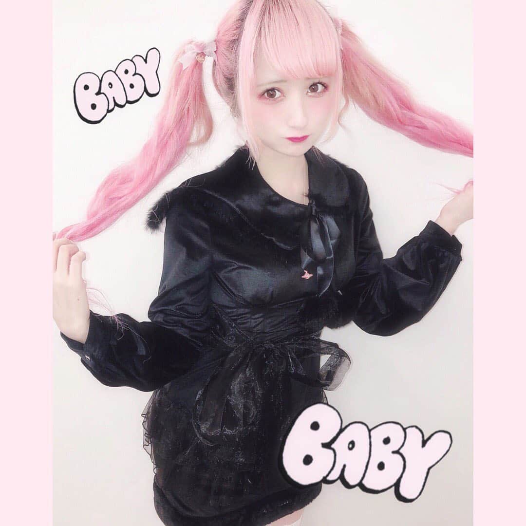 胡桃兎愛のインスタグラム：「Twin tail 🎀」