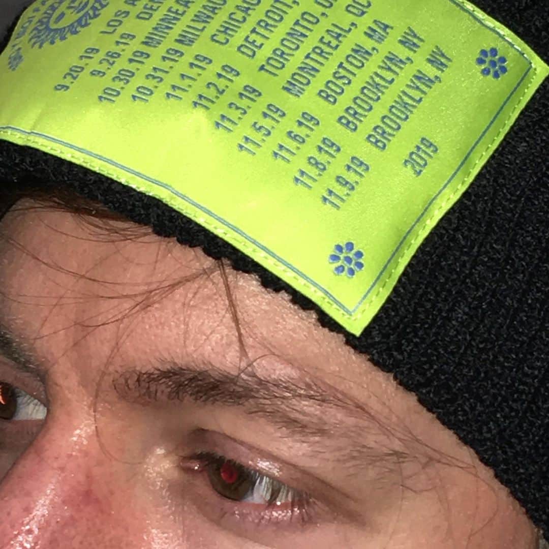 トロ・イ・モアのインスタグラム：「Fresh m e r c h」