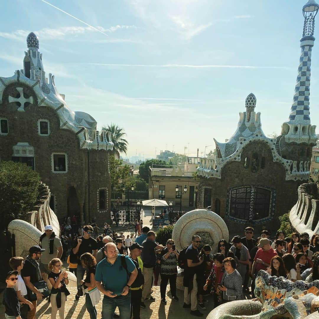 鈴木涼美さんのインスタグラム写真 - (鈴木涼美Instagram)「Completely fell in love with the city. #barcelona #discoverspain #lovebarcelona #discoverbarcelona #triptospain #gaudi #parcguell」10月31日 6時49分 - suzumisuzuki