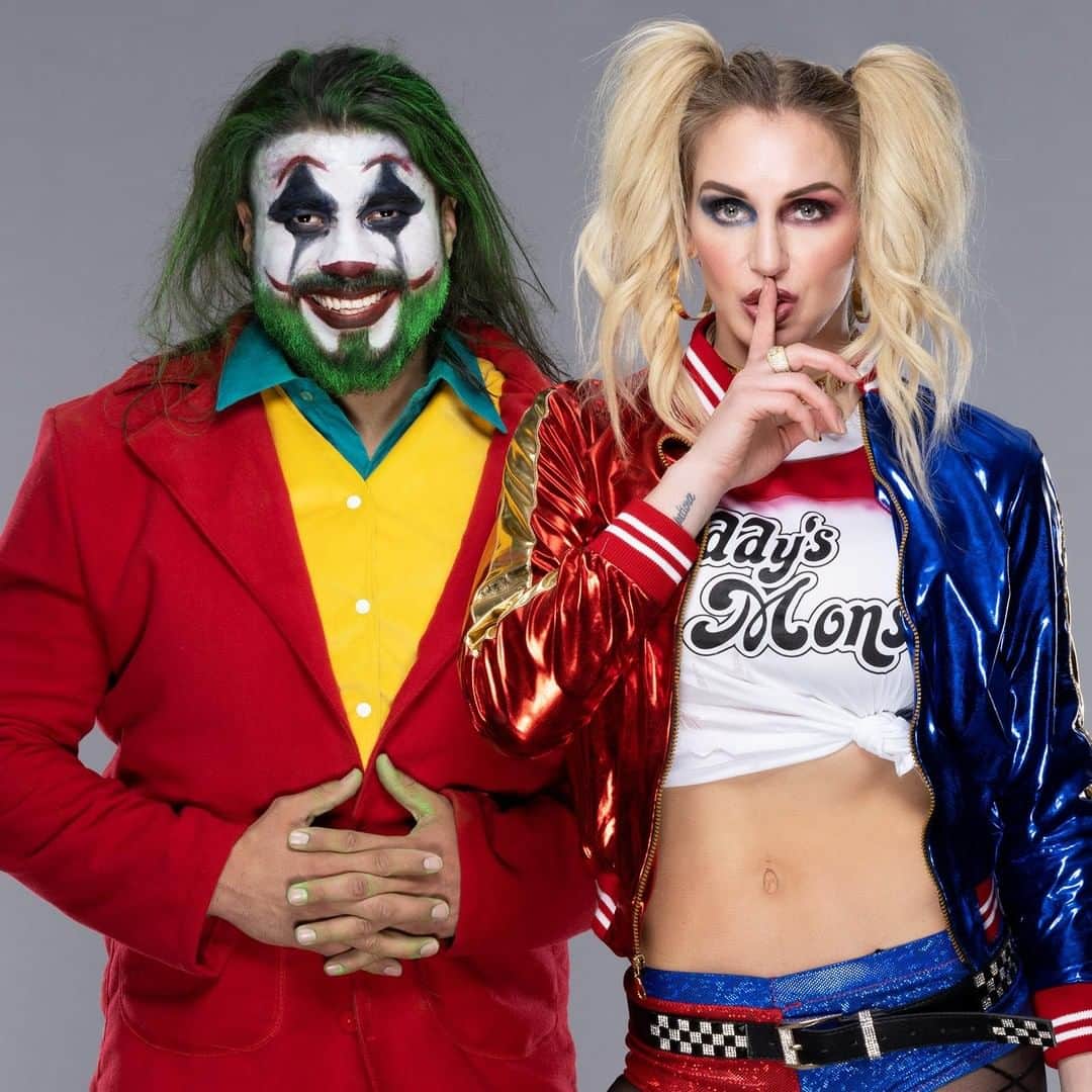 WWEさんのインスタグラム写真 - (WWEInstagram)「@charlottewwe & @andradealmas appear to have the BEST couples costume on lock for Halloween! 👀👀」10月31日 7時00分 - wwe
