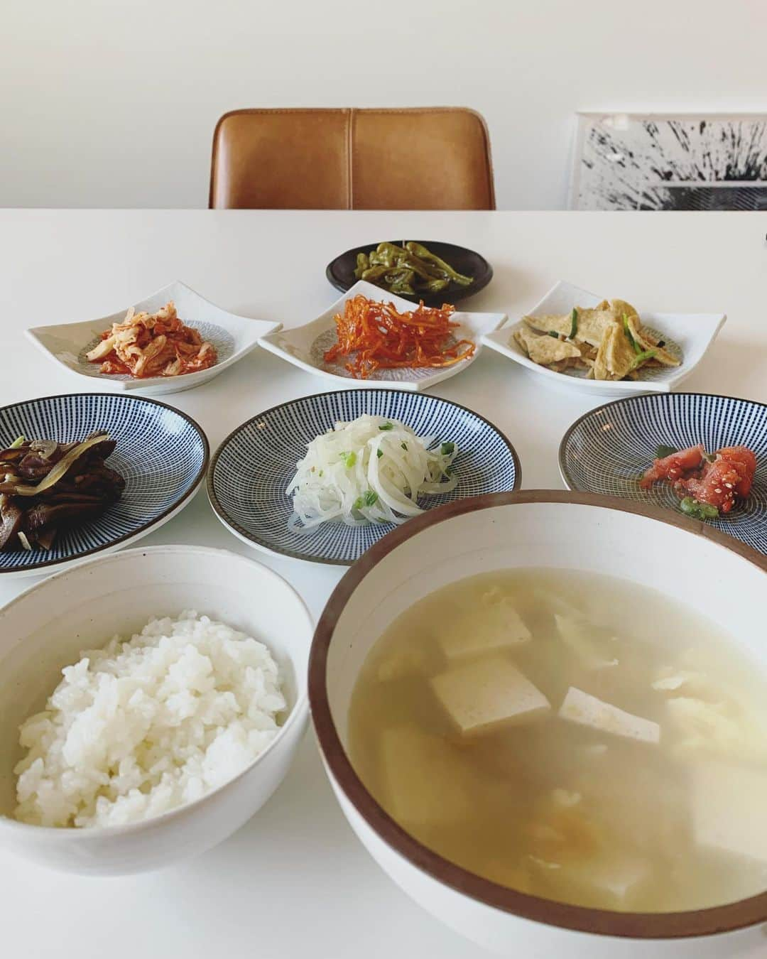 高木りなさんのインスタグラム写真 - (高木りなInstagram)「韓国料理の常備菜で健康ごはん。 오늘의 점심! #혼밥 #밑반찬 #집밥 #今日のランチ #ひとりごはん #おうちごはん #韓国料理」10月31日 8時44分 - rinasvoyage