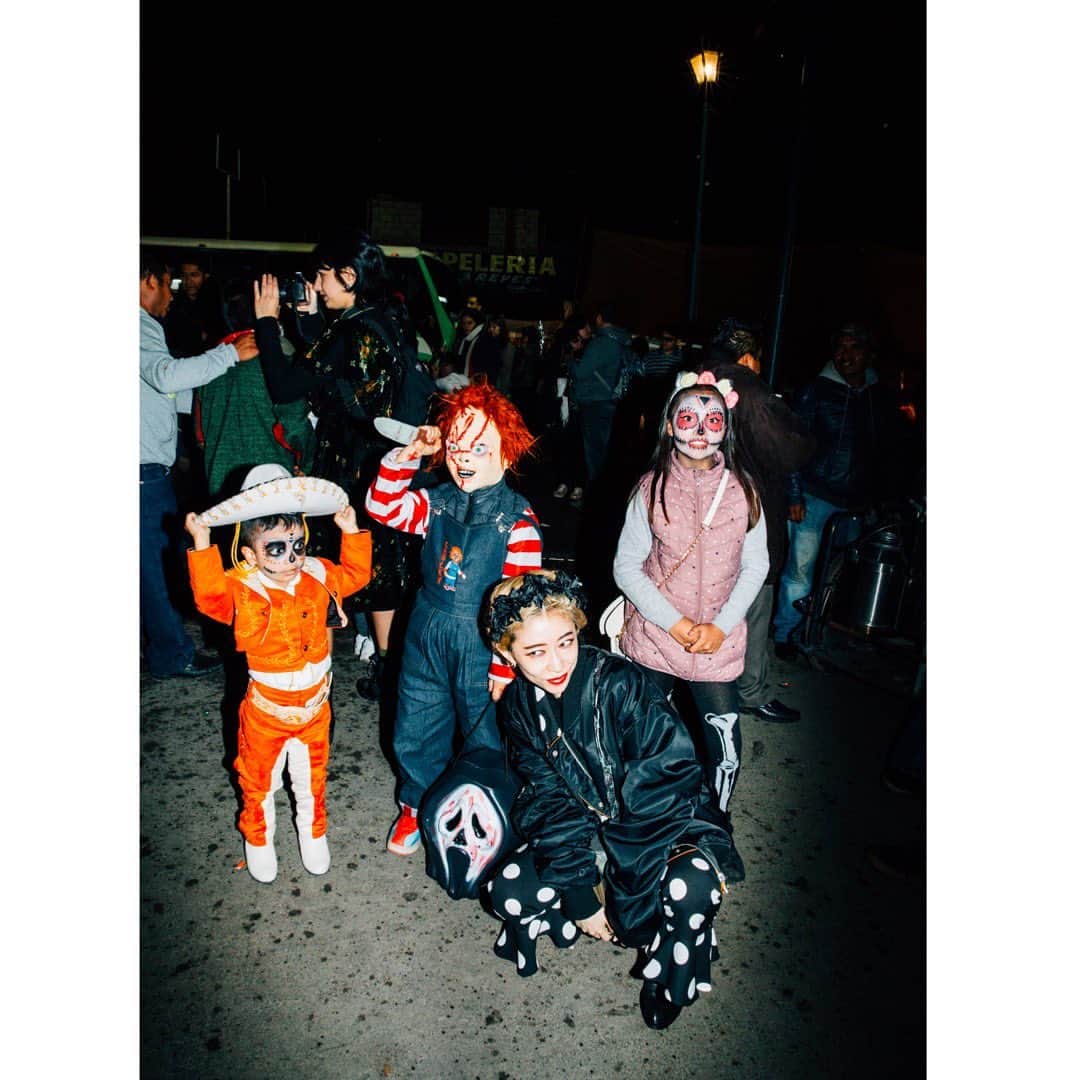 加藤ミリヤさんのインスタグラム写真 - (加藤ミリヤInstagram)「子どもの仮装がただただ可愛い！  #死者の日#メキシコ#mexico#halloween」10月31日 19時18分 - miliyahtokyo