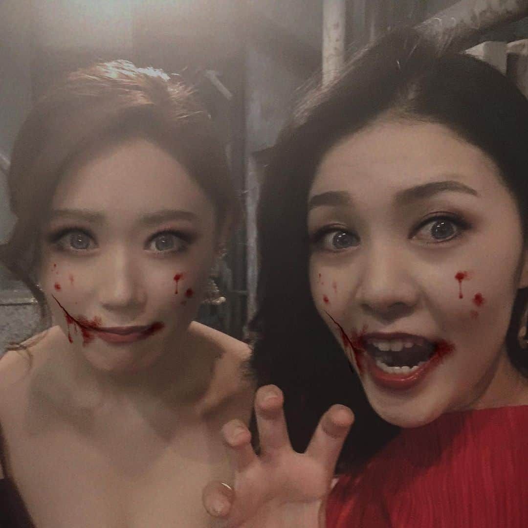 日下裕江さんのインスタグラム写真 - (日下裕江Instagram)「🎃Happy Halloween🎃  Trick or treat👻💕 #halloween #happyhalloween #trickortreat #ハロウィン　#お菓子をくれないとイタズラしちゃうぞ」10月31日 20時12分 - hiroe___h