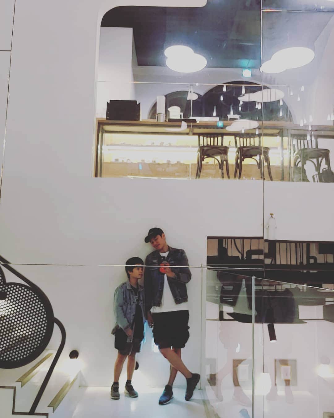 ジェヒのインスタグラム：「태그 정리하다가 지워서 다시올리네;; . . 😂😍」