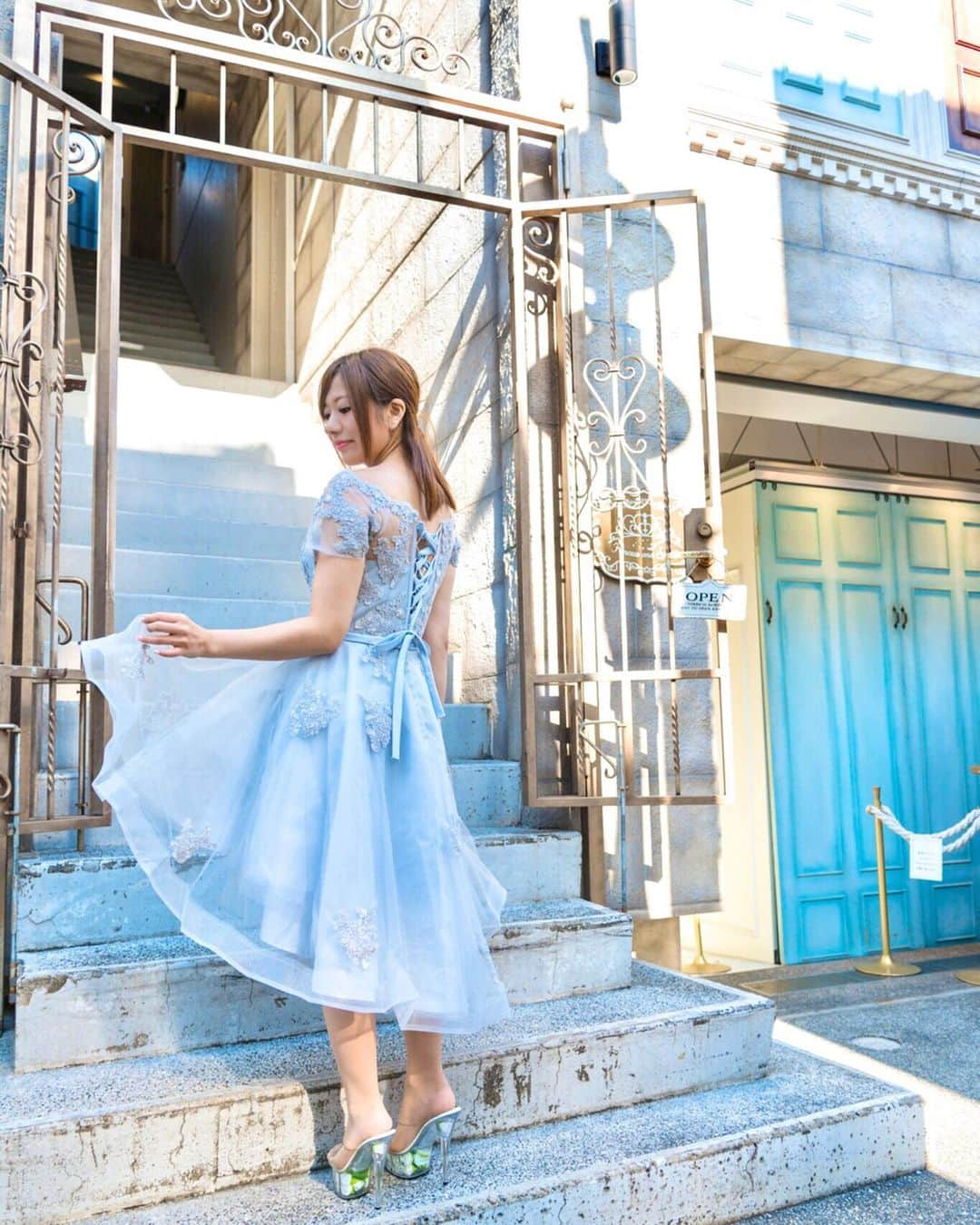 藤崎里菜さんのインスタグラム写真 - (藤崎里菜Instagram)「『ONLY The BEST』 のドレス👗 https://www.instagram.com/duo_xia_nnv/ ． @onlythebestdress ． お値段はお手頃なのに、生地もしっかりしてして、デザインもめちゃくちゃ可愛い💕 ． ． 結婚式やパーティーにおすすめです✨ ． ． photo by @jun.jun3.6.7.8 ． ．  #ドレス通販onlythebest #onlythebest #ドレス専門店 #ドレス #dress #パーティードレス #パーティー #party  #結婚式 #レース  #シンデレラ #Cinderella #プリンセス #Princess #girl #女子 #女子力 #渋谷 #表参道 #外苑前 #pr」10月31日 12時09分 - rina_fujisaki