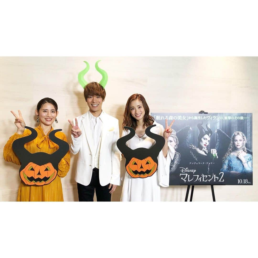 ディズニー・スタジオさんのインスタグラム写真 - (ディズニー・スタジオInstagram)「🎃みんなでHalloween🎃﻿ ﻿ 『#マレフィセント２』日本語吹替声優を務めた上戸彩さん（#オーロラ姫）、福田彩乃さん（3人の妖精）、小野賢章さん（フィリップ王子）から、 #ハロウィーン らしいショットをお届け✨﻿ ﻿ ハロウィーンの主役こと #マレフィセント の物語の続きと、3人の活躍は劇場でチェック！🎬﻿ ﻿ #マレフィセント再降臨﻿ #映画﻿ #ディズニー」10月31日 12時10分 - disneystudiojp