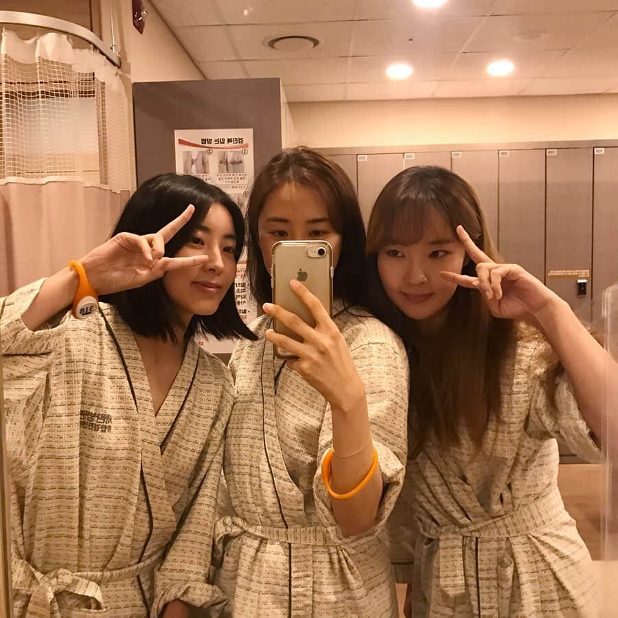 ガユンのインスタグラム：「건강하자🤘」