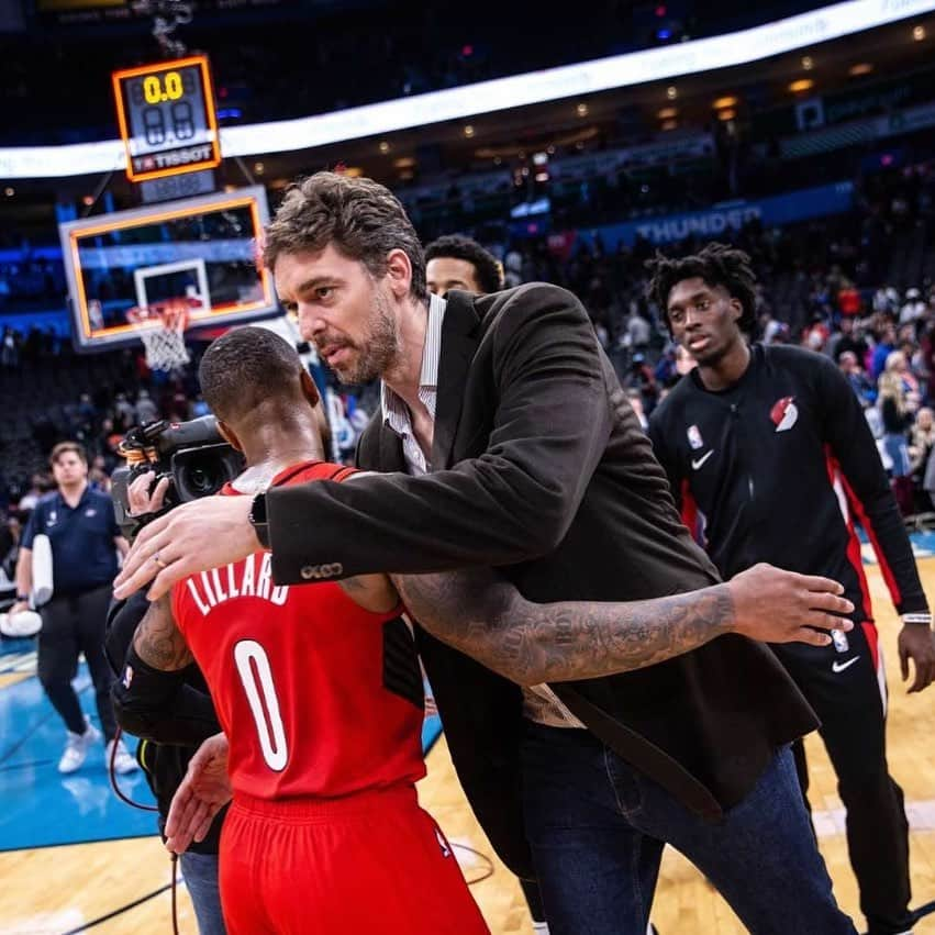 パウ・ガソルさんのインスタグラム写真 - (パウ・ガソルInstagram)「Great W to close out the 4⃣-game road trip! 👏👏👏 Amazing job by the whole team! 🙌🙌 #RipCity #DameTime  Importantísima victoria para cerrar la gira de 4️⃣ partidos! 👏🏼👏🏼👏🏼 Gran trabajo de todo el equipo!! 🙌🏼🙌🏼 #DameTime #RipCity」10月31日 12時33分 - paugasol