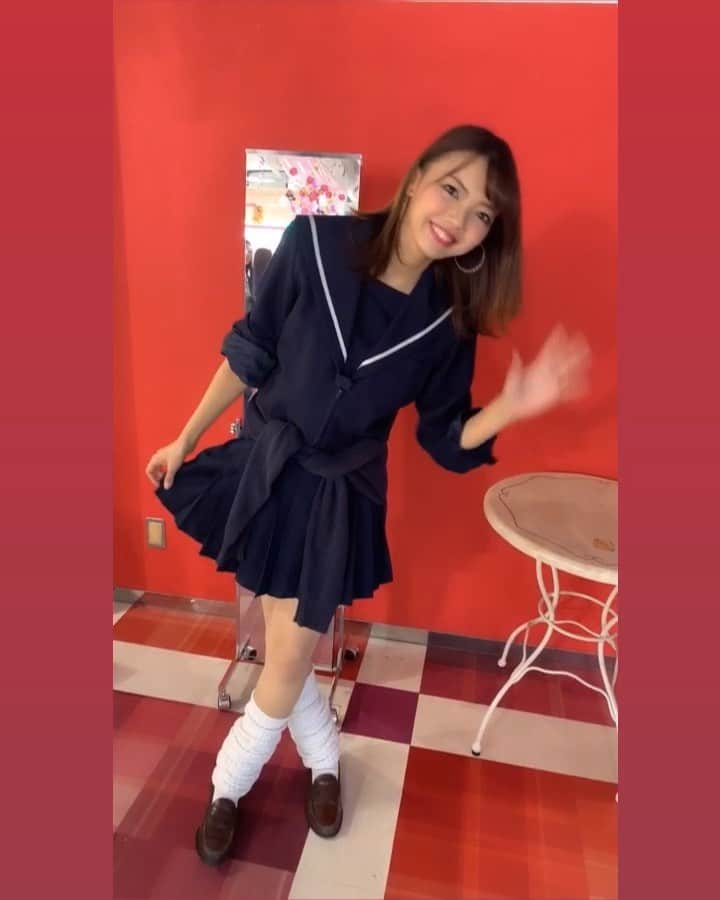 のインスタグラム：「♥️ はっぴーはろうぃーーん ♥️ * * * ‪ #コスプレ #halloween #ハロウィン #ハロウィーン #halloweencostume #halloweenparty #Halloween2019 #地味ハロウィン #happyhalloween #ハロウィンパーティー #ハロウィン仮装 #はろうぃん #制服 #コスプレ好き #jk #jkブランド #jk3 #jk1 #jk2 #女子高生 #コスプレ撮影 #セーラー服 #セーラー #ギャル #ギャルメイク #コギャル #gal #gals #ルーズソックス #egg」
