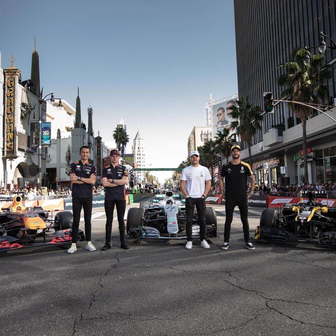 F1さんのインスタグラム写真 - (F1Instagram)「Hollywood, you were AWESOME 🤩 . The @heineken F1 Hollywood Festival is a day we won’t forget 🙌 . #Formula1 #F1 #USGP #Hollywood #hollywoodblvd #Motorsport #LosAngeles #LA #Cars」10月31日 12時45分 - f1
