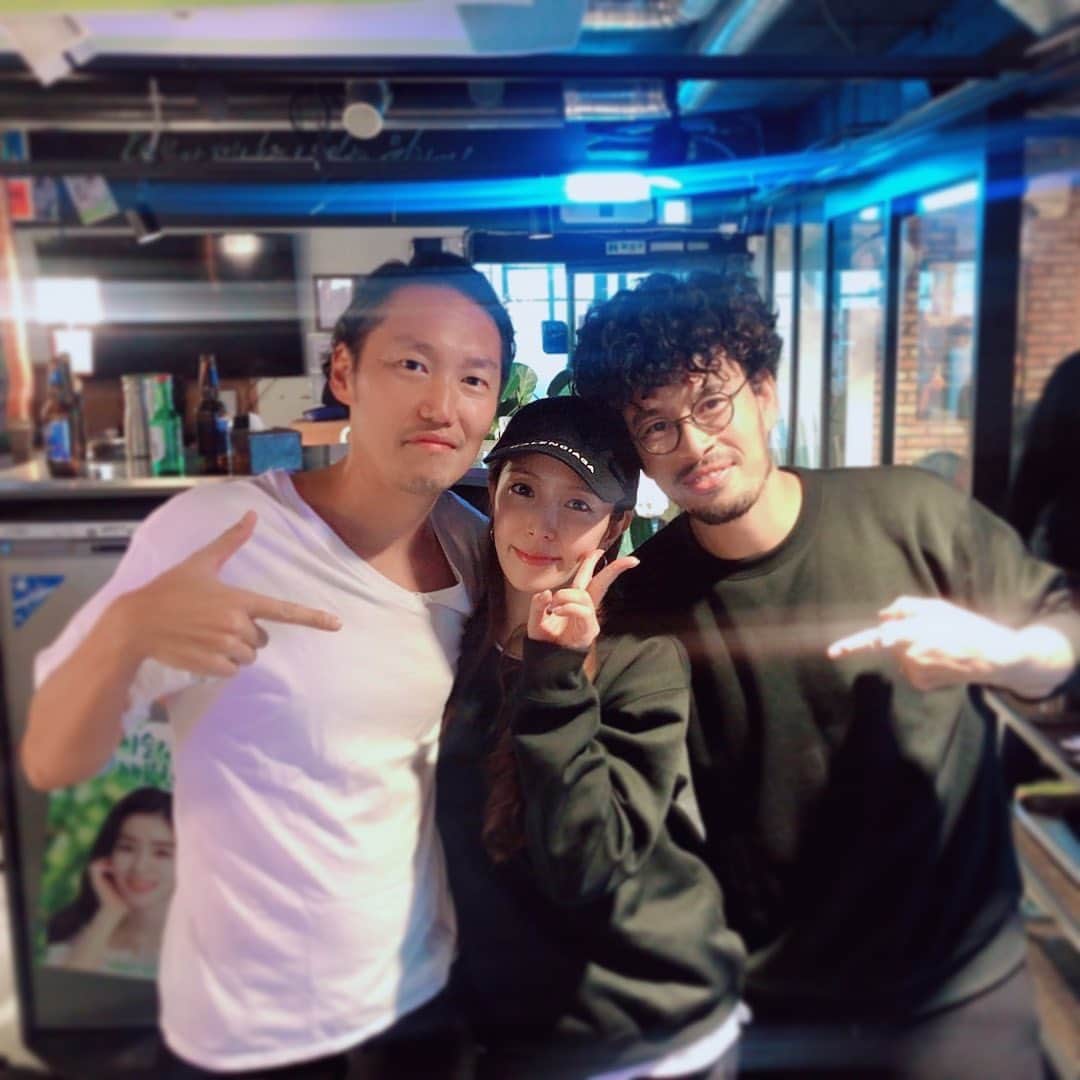 BoAのインスタグラム：「愛情たっぷりの2人❤️一緒に仕事出来て嬉しかったし楽しかったです🙏공연이 끝난게 이렇게 아쉽다니.. 너무 즐거웠어요!!」