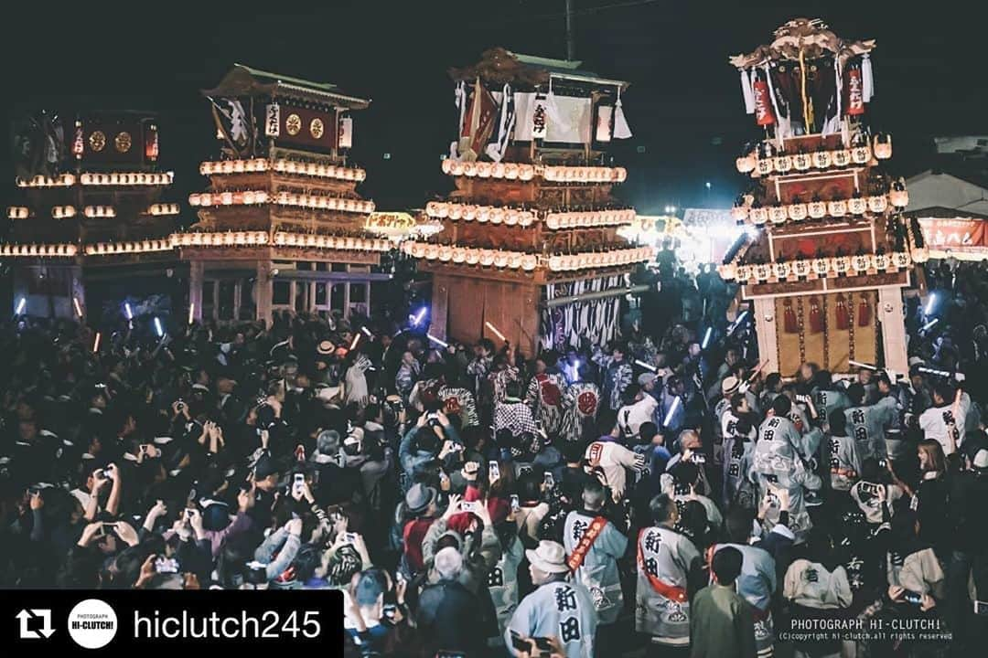 西条市さんのインスタグラム写真 - (西条市Instagram)「【みんなの#西条まつり2019】﻿ ﻿ 人人人！﻿ ﻿ 16日未明、御旅所前半の見どころ﻿ ﻿ 福武地区7屋台同時差し上げ﻿ ﻿ 通称「七福」の息がぴったり合って﻿ 感動やったって。﻿ ﻿ ﻿ ﻿ ﻿ ﻿ Repost @hiclutch245 with @get_repost﻿ ・・・﻿ _﻿ 西条祭り2019～御旅①﻿ 2019.10.16.wed﻿ #西条市 #西条祭り ﻿ #西条祭 #西条まつり﻿ #伊曽乃神社 #楢本神社 #川入り﻿ #だんじり #屋台 #神輿 #太鼓台﻿ #秋祭り #海賊フォト #setouchigram90﻿ #Love_Nippon #日本の祭り﻿ #shikoku_trip﻿ #japanfestival #art_of_japan_﻿ #sonyalpha #α7iii #sonyalpha7iii﻿ #hiclutch #ハイクラッチ﻿ ﻿ ﻿ ﻿ ﻿ ★西条まつりフォトコンテスト実施中★﻿ ﻿ お祭りで撮った写真に﻿ #lovesaijo﻿ #lovesaijoまつり﻿ をつけて投稿してください☆﻿ ﻿ 素敵な商品が当たったり、﻿ ポスターなど市のPRに使われるかも。﻿ ﻿ 2015年までの過去の写真もOK！！﻿ 締切は12/31。ぜひ応募してね！﻿ 詳しくはストリーズを。﻿ ﻿」10月31日 13時23分 - lovesaijo