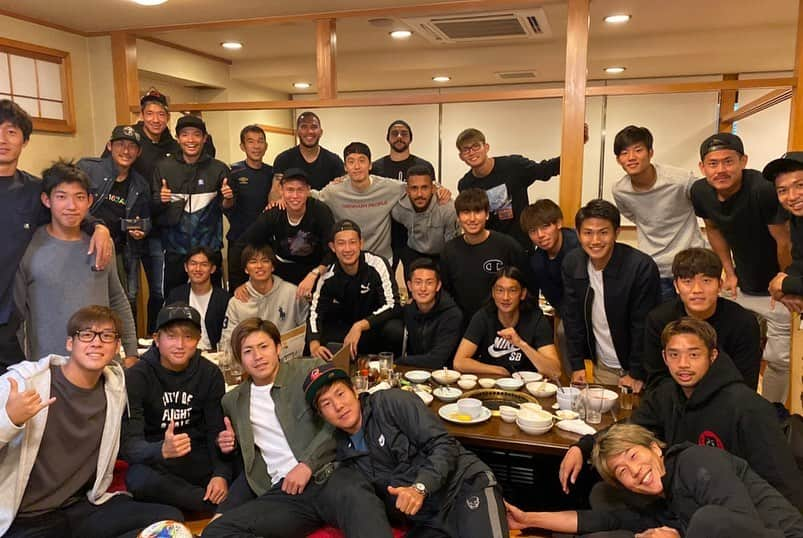 波多野豪さんのインスタグラム写真 - (波多野豪Instagram)「GK会と決起集会！ まだまだチーム全員で闘い続けます！ @fctokyoofficial  @aki_hayashi0507  @tsuyoshikodama_official  #挑戦 #笑顔 #共に #頂点へ」10月31日 14時58分 - gohatano50