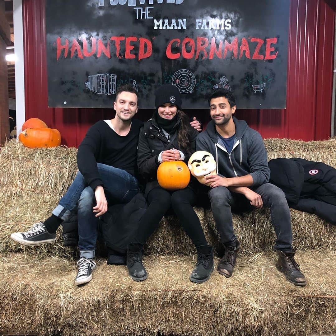 リチャード・ハーモンのインスタグラム：「Halloween at its finest at @maanfarms tonight. If you’re in Vancouver or anywhere close you gotta go check it out.」