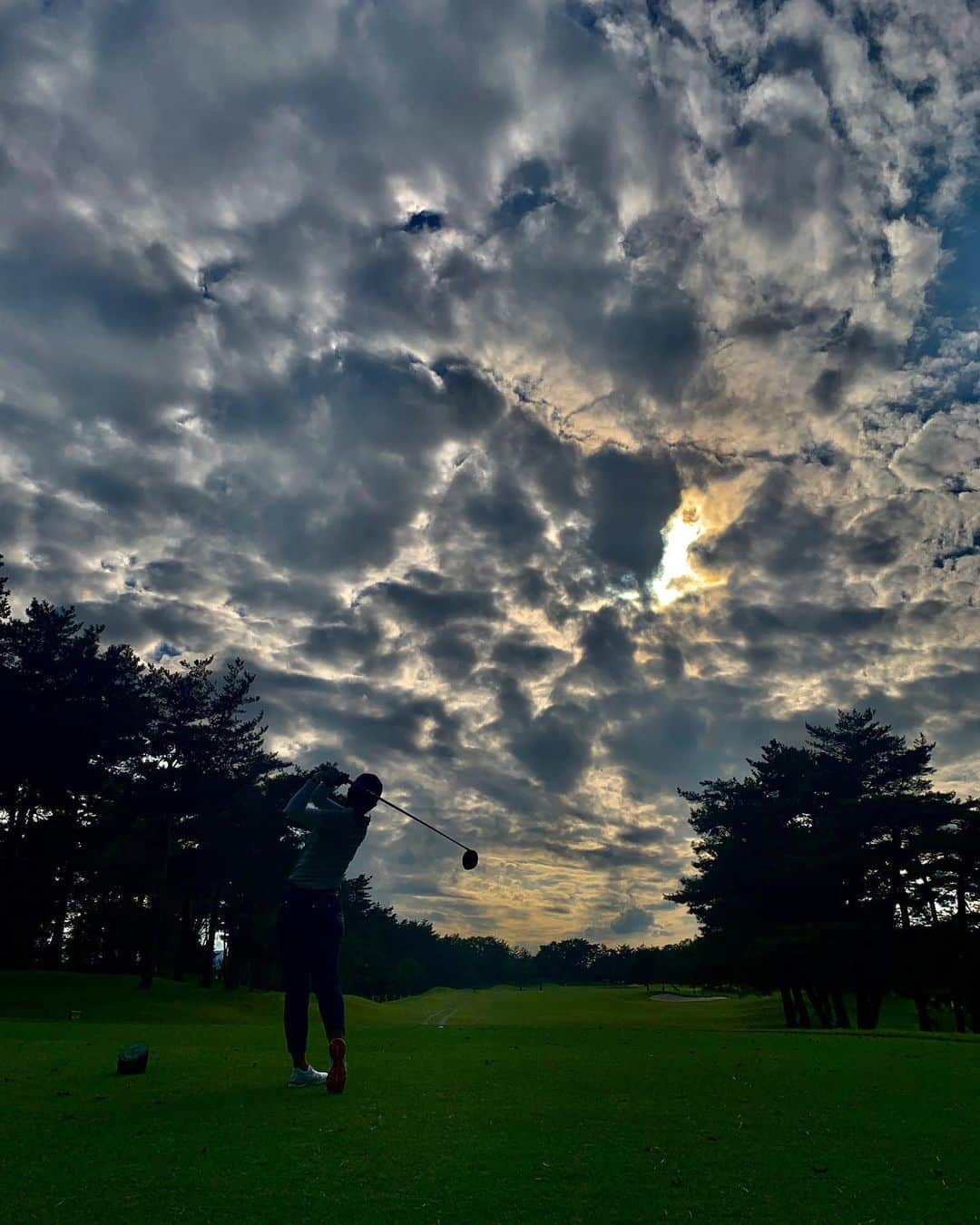 中山三奈さんのインスタグラム写真 - (中山三奈Instagram)「🏌🏾‍♀️⛅️」10月31日 15時02分 - minanakayama