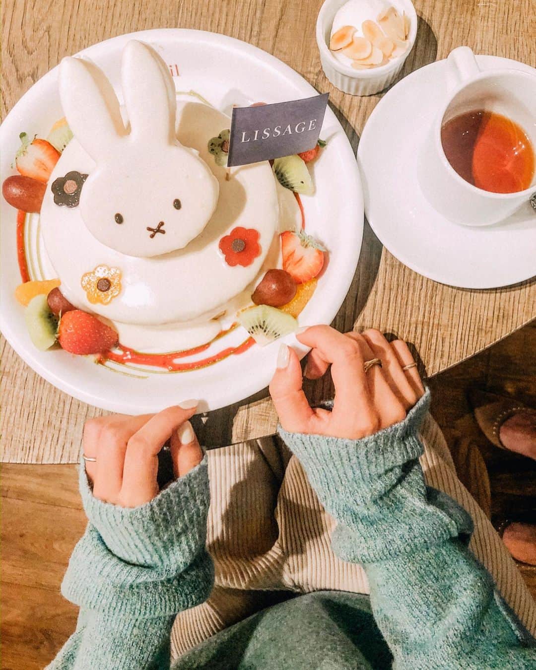 井村亜里香のグルメインスタ