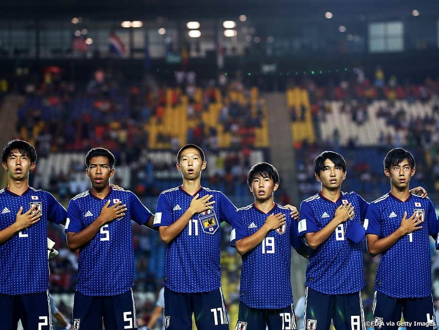 日本サッカー協会さんのインスタグラム写真 - (日本サッカー協会Instagram)「📸Match photos｜#U17日本代表 は10月30日(水)、FIFA U-17ワールドカップブラジル2019のグループステージ第2戦でU-17アメリカ代表と対戦しました。序盤から日本をよく研究した粘り強い守りに苦戦を強いられ、結果は0-0のスコアレスドロー。勝点1を積み上げ、ノックアウトステージ進出へ一歩前進となりました。 ・ 🏆FIFA U-17ワールドカップブラジル2019 🇯🇵U-17日本代表 0-0 U-17アメリカ🇺🇸 📅10/31(木) 8:00KO 📍Estadio Kleber Andrade ・ GK 1 #鈴木彩艶 （#浦和レッズユース ） DF 2 #鈴木海音（#ジュビロ磐田U18 ） 3 #半田陸（#モンテディオ山形ユース ） 4 #中野伸哉（#サガン鳥栖U18 ） 5 #畑大雅 （#市立船橋高 ） MF 6 #藤田譲瑠チマ（#東京ヴェルディユース ） 7 #三戸舜介 （#JFAアカデミー福島U18 ) →74' MF 14 #中野桂太 （#京都サンガＦＣU18 ) 8 #成岡輝瑠 （#清水エスパルスユース ） 19 #田村蒼生 （#柏レイソルU18 ） →87' DF #角昂志郎 （ＦＣ東京U18 ） FW 9 #若月大和（#桐生第一高 ） 11 #唐山翔自 （#ガンバ大阪ユース ） →57' FW 10 #西川潤（#桐光学園高 ） ・ 監督　森山佳郎 ・ 🏆FIFA U-17ワールドカップブラジル2019 グループＤ 📅10/28(月) 8:00KO 3-0 U-17オランダ🇳🇱 📅10/31(木) 8:00KO 0-0 U-17アメリカ🇺🇸 📅11/3(日) 8:00KO vs U-17セネガル🇸🇳 ※すべて日本時間 ・ 📺J SPORTS／BSフジ 👉大会情報はJFA.jpへ #U17WC」10月31日 16時10分 - japanfootballassociation