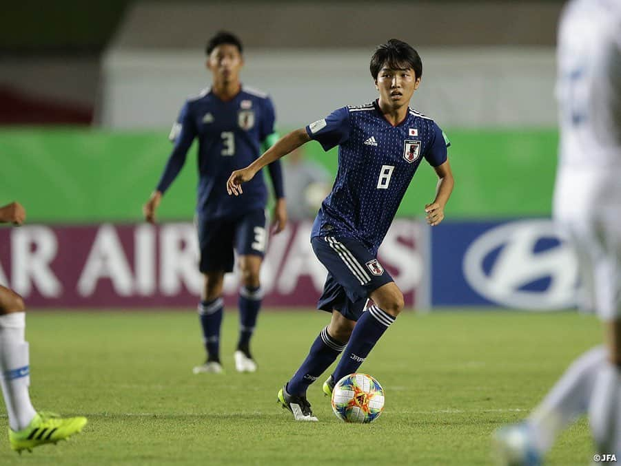 日本サッカー協会さんのインスタグラム写真 - (日本サッカー協会Instagram)「📸Match photos｜#U17日本代表 は10月30日(水)、FIFA U-17ワールドカップブラジル2019のグループステージ第2戦でU-17アメリカ代表と対戦しました。序盤から日本をよく研究した粘り強い守りに苦戦を強いられ、結果は0-0のスコアレスドロー。勝点1を積み上げ、ノックアウトステージ進出へ一歩前進となりました。 ・ 🏆FIFA U-17ワールドカップブラジル2019 🇯🇵U-17日本代表 0-0 U-17アメリカ🇺🇸 📅10/31(木) 8:00KO 📍Estadio Kleber Andrade ・ GK 1 #鈴木彩艶 （#浦和レッズユース ） DF 2 #鈴木海音（#ジュビロ磐田U18 ） 3 #半田陸（#モンテディオ山形ユース ） 4 #中野伸哉（#サガン鳥栖U18 ） 5 #畑大雅 （#市立船橋高 ） MF 6 #藤田譲瑠チマ（#東京ヴェルディユース ） 7 #三戸舜介 （#JFAアカデミー福島U18 ) →74' MF 14 #中野桂太 （#京都サンガＦＣU18 ) 8 #成岡輝瑠 （#清水エスパルスユース ） 19 #田村蒼生 （#柏レイソルU18 ） →87' DF #角昂志郎 （ＦＣ東京U18 ） FW 9 #若月大和（#桐生第一高 ） 11 #唐山翔自 （#ガンバ大阪ユース ） →57' FW 10 #西川潤（#桐光学園高 ） ・ 監督　森山佳郎 ・ 🏆FIFA U-17ワールドカップブラジル2019 グループＤ 📅10/28(月) 8:00KO 3-0 U-17オランダ🇳🇱 📅10/31(木) 8:00KO 0-0 U-17アメリカ🇺🇸 📅11/3(日) 8:00KO vs U-17セネガル🇸🇳 ※すべて日本時間 ・ 📺J SPORTS／BSフジ 👉大会情報はJFA.jpへ #U17WC」10月31日 16時10分 - japanfootballassociation