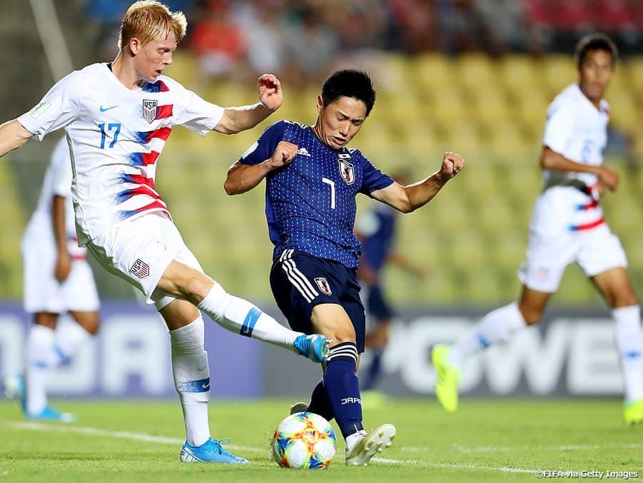 日本サッカー協会さんのインスタグラム写真 - (日本サッカー協会Instagram)「📸Match photos｜#U17日本代表 は10月30日(水)、FIFA U-17ワールドカップブラジル2019のグループステージ第2戦でU-17アメリカ代表と対戦しました。序盤から日本をよく研究した粘り強い守りに苦戦を強いられ、結果は0-0のスコアレスドロー。勝点1を積み上げ、ノックアウトステージ進出へ一歩前進となりました。 ・ 🏆FIFA U-17ワールドカップブラジル2019 🇯🇵U-17日本代表 0-0 U-17アメリカ🇺🇸 📅10/31(木) 8:00KO 📍Estadio Kleber Andrade ・ GK 1 #鈴木彩艶 （#浦和レッズユース ） DF 2 #鈴木海音（#ジュビロ磐田U18 ） 3 #半田陸（#モンテディオ山形ユース ） 4 #中野伸哉（#サガン鳥栖U18 ） 5 #畑大雅 （#市立船橋高 ） MF 6 #藤田譲瑠チマ（#東京ヴェルディユース ） 7 #三戸舜介 （#JFAアカデミー福島U18 ) →74' MF 14 #中野桂太 （#京都サンガＦＣU18 ) 8 #成岡輝瑠 （#清水エスパルスユース ） 19 #田村蒼生 （#柏レイソルU18 ） →87' DF #角昂志郎 （ＦＣ東京U18 ） FW 9 #若月大和（#桐生第一高 ） 11 #唐山翔自 （#ガンバ大阪ユース ） →57' FW 10 #西川潤（#桐光学園高 ） ・ 監督　森山佳郎 ・ 🏆FIFA U-17ワールドカップブラジル2019 グループＤ 📅10/28(月) 8:00KO 3-0 U-17オランダ🇳🇱 📅10/31(木) 8:00KO 0-0 U-17アメリカ🇺🇸 📅11/3(日) 8:00KO vs U-17セネガル🇸🇳 ※すべて日本時間 ・ 📺J SPORTS／BSフジ 👉大会情報はJFA.jpへ #U17WC」10月31日 16時10分 - japanfootballassociation