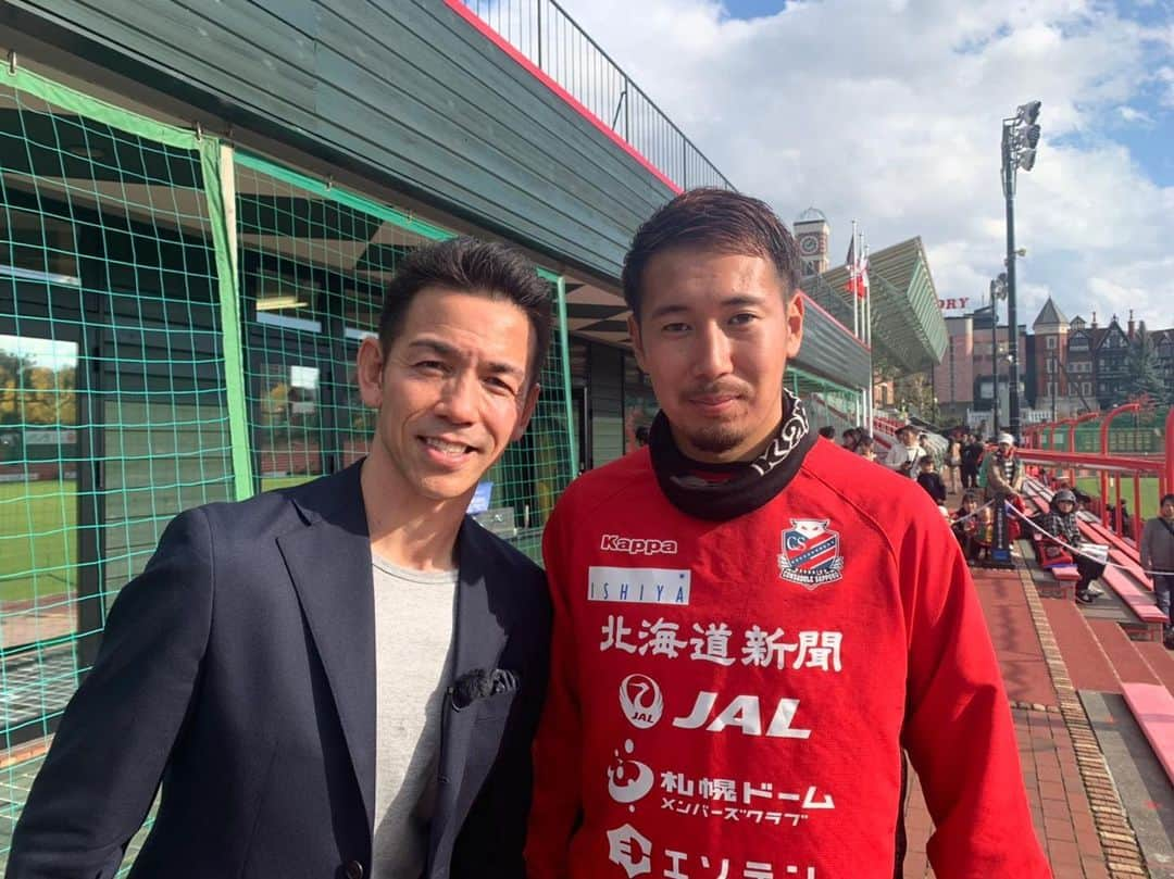 札幌テレビ「どさんこワイド朝」さんのインスタグラム写真 - (札幌テレビ「どさんこワイド朝」Instagram)「. クラブ初ルヴァンカップ準優勝の立役者の1人福森晃斗選手に大森健作さんが直撃‼️ 明日のスポーツコーナーで放送しますので 是非ご覧ください😁 . #北海道コンサドーレ札幌 #サッカー #soccer #jリーグ #ルヴァンカップ  #福森晃斗 選手 #大森健作 さん」10月31日 16時41分 - dosanko_asa