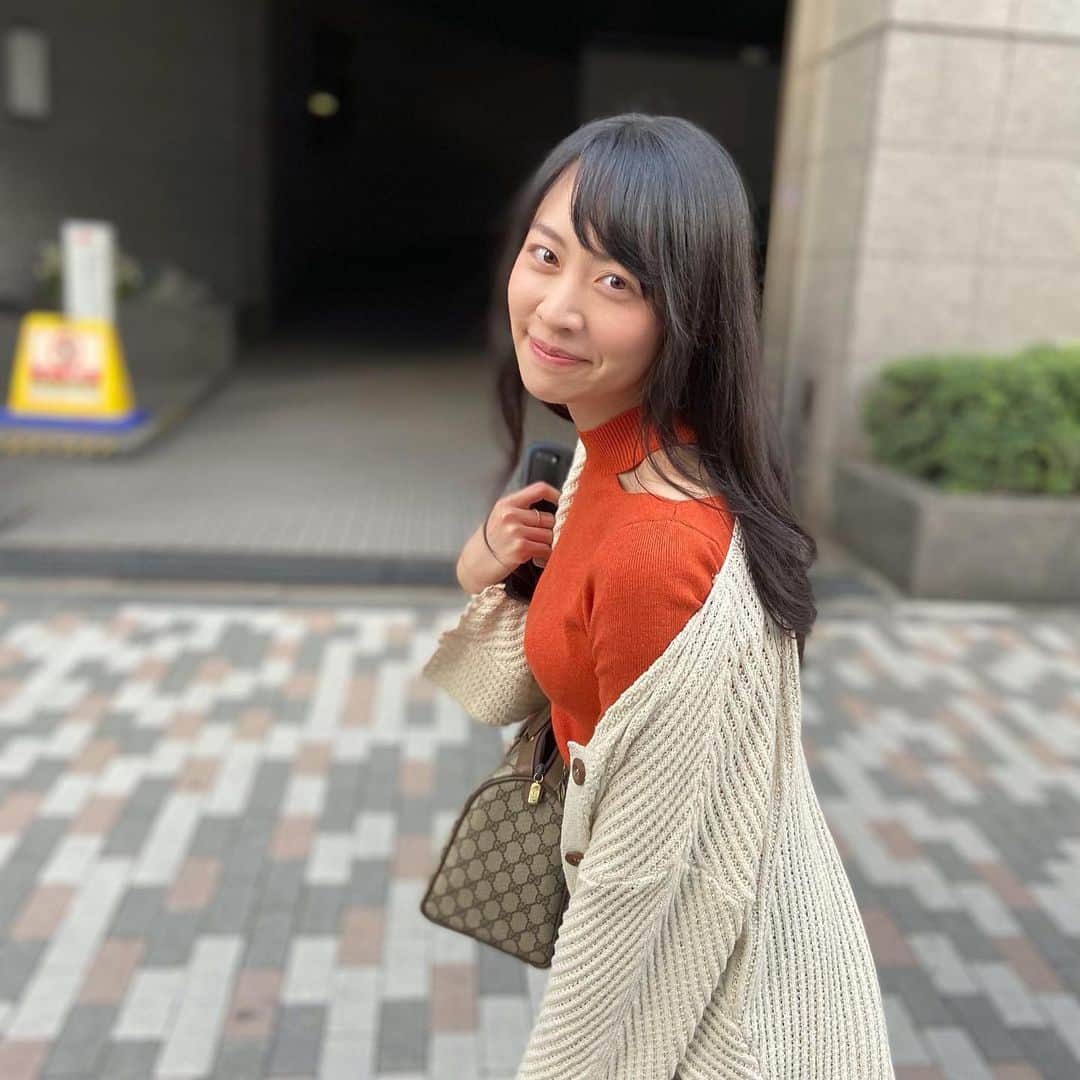 千倉里菜さんのインスタグラム写真 - (千倉里菜Instagram)「お疲れ様！ 今日はずっと歩いてる1日だ〜🚶‍♀️💭 . . . _ #ポートレート #portrait #portraits #portraitphotography #photo_jpn #photography #portraitmodel #japanesegirl #japanesemodel #nomakeup #すっぴん #portrait_shots #model #東京 #tokyo #shibuya #渋谷 #徳島 #tokushima #fashion #iphone #apple #follow #followme  #instadaily #likeforlikes #l4l」10月31日 16時56分 - rina_amatsuma