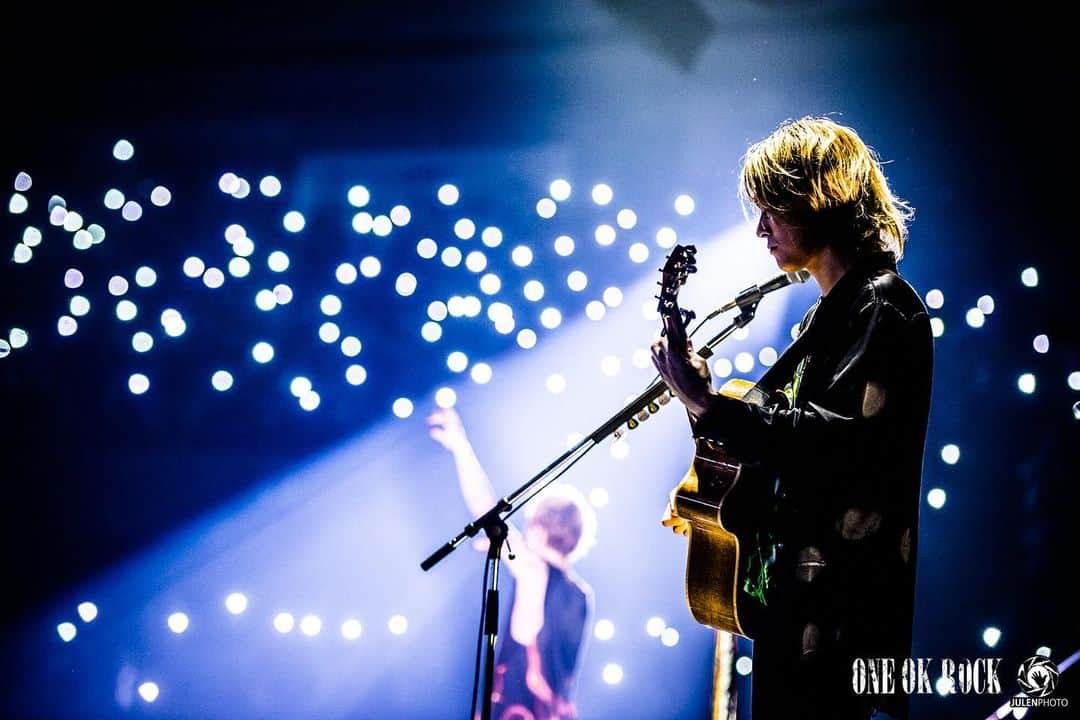 Julen Esteban-Pretelのインスタグラム：「@oneokrockofficial at Hiroshima Arena - Day 1 #ONEOKROCK #EyeOfTheStorm #JapanTour #JulenPhoto #TOURDREAMS」