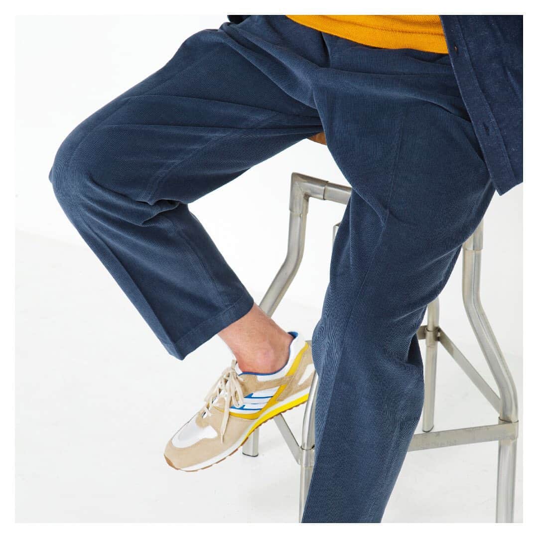 ストラスブルゴさんのインスタグラム写真 - (ストラスブルゴInstagram)「【冬の大人カジュアルの決定打 コーデュロイをモダンに纏う】﻿ ﻿ Shirts: #COOHEM﻿ Knit: #COOHEM﻿ Pant: #CELLARDOOR﻿ Bag: #ILMICIO﻿ Shoes: #REPRODUCTIONOFFOUND﻿ ﻿ #strasburgo #strasburgomens #strasburgolife #corduroy #cellardoor #2019aw #ストラスブルゴ #ストラスブルゴメンズ #コーデュロイ #セラードアー #コーデュロイパンツ #メンズファッション #メンズスタイル #2019秋冬﻿」10月31日 18時07分 - strasburgo_mens_official