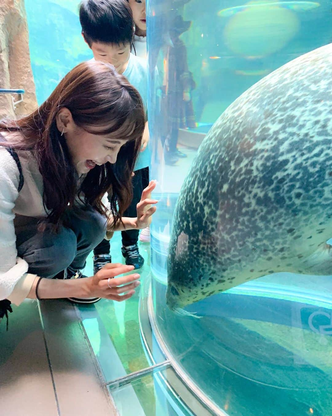 酒井結加さんのインスタグラム写真 - (酒井結加Instagram)「びゅーーん🐧 ・ ・ ・ #休日#水族館#空飛ぶペンギン」10月31日 18時27分 - syukas