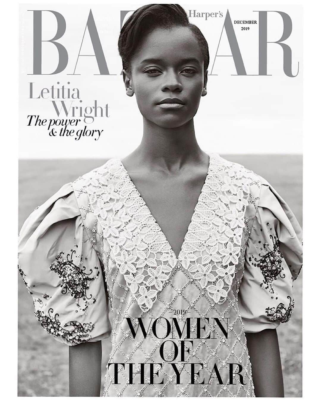 チャドウィック・ボーズマンのインスタグラム：「Sis out here killing it. Happy birthday @LetitiaWright 🖤 #BlackPantherFam」