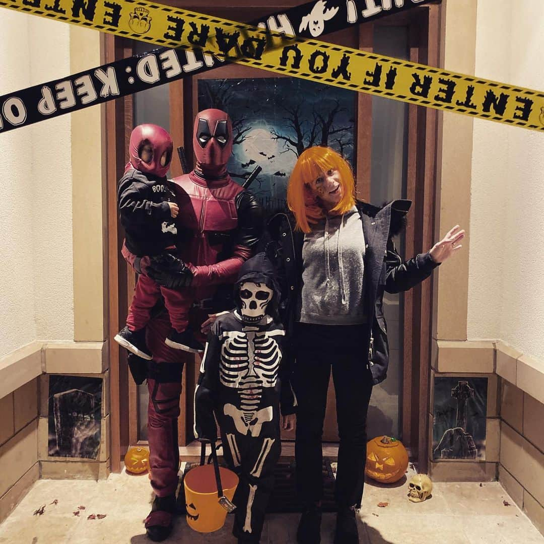 セオ・ウォルコットさんのインスタグラム写真 - (セオ・ウォルコットInstagram)「Trick or Treat 👻 🎃」11月1日 5時28分 - theowalcott