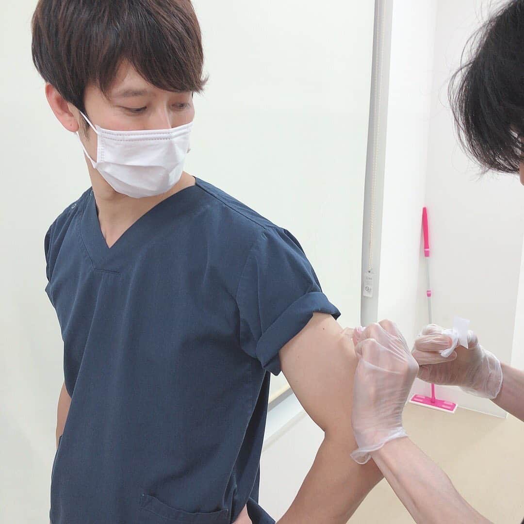しゅんしゅんクリニックPさんのインスタグラム写真 - (しゅんしゅんクリニックPInstagram)「・ 予防接シュッフィニッシュッ ・ #予防接種 #インフルエンザ #みんなも受けましょう #院スタ映え #しゅんしゅんクリニックP」10月31日 20時40分 - shun.miyamoto