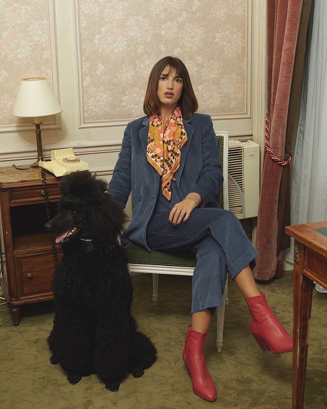 Jeanneのインスタグラム：「New story @glamourspain shot by the lovely @solsanchezofficial ❤️」