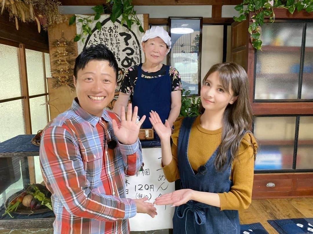 本谷紗己さんのインスタグラム写真 - (本谷紗己Instagram)「明日、11/1 金曜日は﻿ #わくわく編集部　の生放送のあと﻿ わかやまキラリええもん見つけ旅の放送です🌟﻿ ﻿ #太地町 と　#本宮　へ行ってますよ〜🌟﻿ ﻿ ﻿ 紀南エリアのキラリ、いーっぱい見つけてきました🤗🌟﻿ ﻿ #てつめん餅 #亀八屋　﻿ #道の駅たいじ ﻿ #くじらの博物館 ﻿ #抱壺庵 ﻿ #くまのこ食堂﻿ #民宿すみ家　﻿ ﻿ ﻿ #insta_wakayama﻿ #wakayama﻿ #さぴ和歌山　#和歌山﻿ #ポジティブアクティブアグレッシブ﻿ #やのぱん　さんと🌟」10月31日 21時05分 - sappyon38