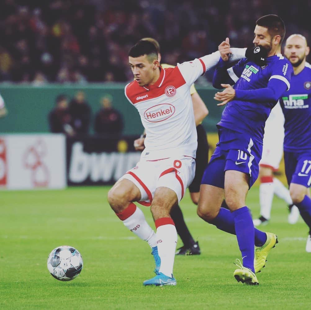 アルフレッド・モラレスのインスタグラム：「Next round 🏆✔️ big game ahead of us on Sunday!! 💪🏼⚽️」