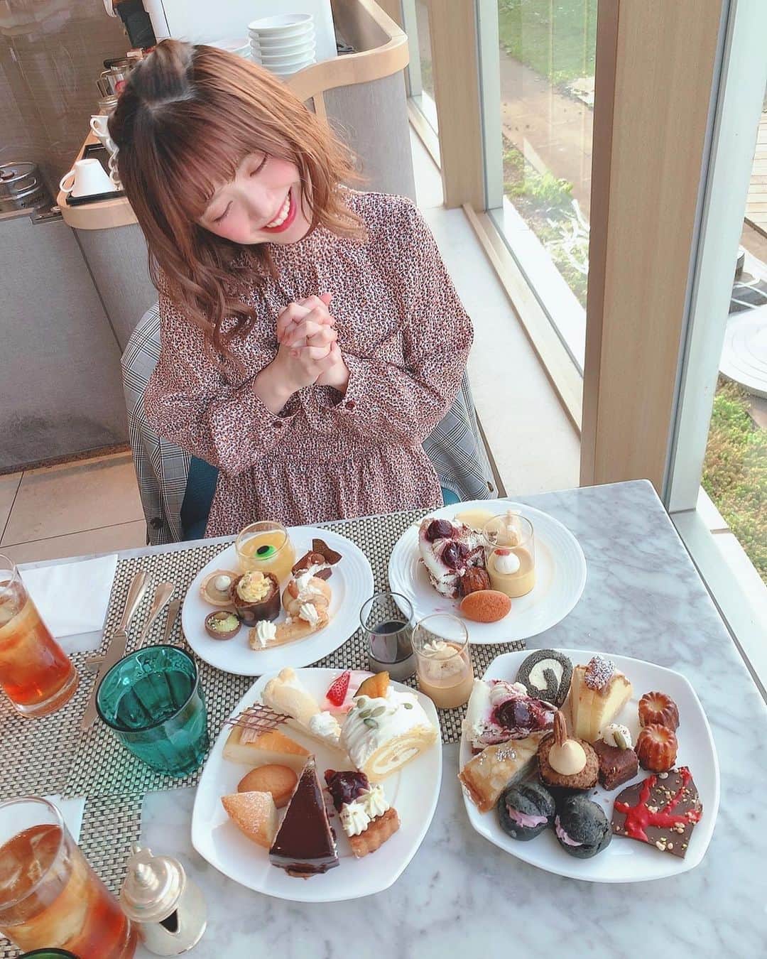 長江里加のグルメインスタ