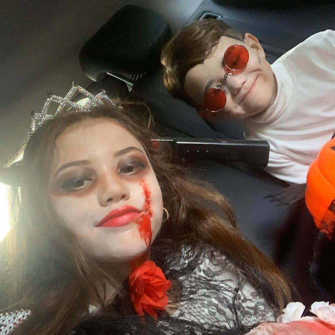 のインスタグラム：「HALLOWEEN 👻 by @jesysterling」