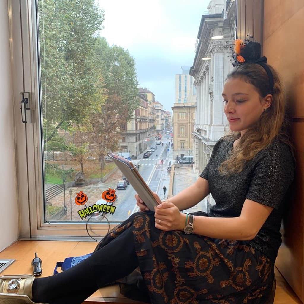 ジャダ・ルッソのインスタグラム：「Buon Holloween🎃 da Ecampus ♥️」