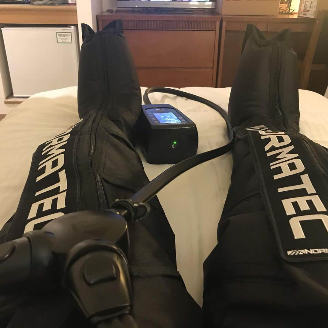 桂依央利さんのインスタグラム写真 - (桂依央利Instagram)「#normatec #中日ドラゴンズ #桂依央利」10月31日 21時48分 - katsuraiori68