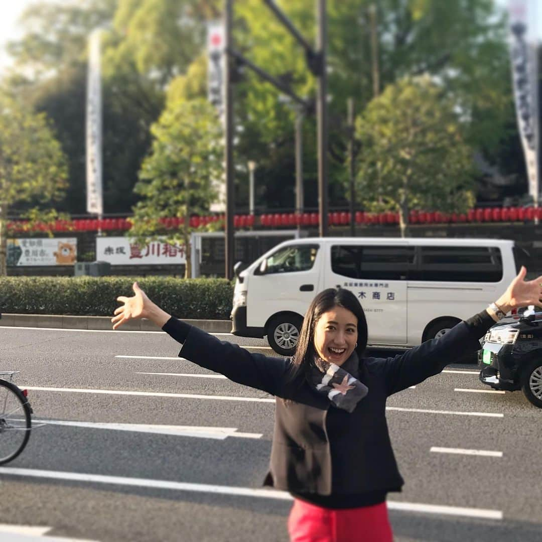 田中琴乃さんのインスタグラム写真 - (田中琴乃Instagram)「今日はイオンカップの解説でした！ ・ スタジオで撮り忘れたので道で達成感を表現🙌 ・ 放送ご覧くださいね💁‍♀️✨ ・ ・ #イオンカップ  #aeoncup  #新体操  #rhythmicgymnastics  #解説  #達成感  #ハルキナの解説だけ異常に濃い と言われる。そうです。ファンです。 #田中琴乃」10月31日 22時02分 - tanakakotono