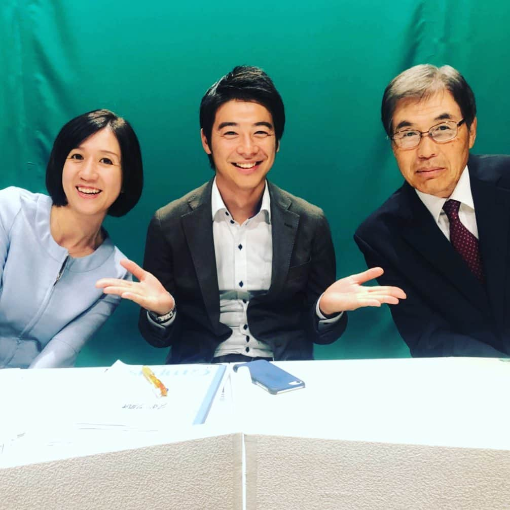 三隅有里子さんのインスタグラム写真 - (三隅有里子Instagram)「* 「秋季関東高校野球ダイジェスト」準決勝と決勝の解説は前橋工業そして市立前橋で野球部監督を務めた高橋幸男さんでした。 私も小松アナも中継では、何度もご一緒していますが、夜の番組のご出演は高橋さん曰く30年ぶりだそうです！ 「30年ぶりでさすがに初日は緊張したけど、たまにはこういう緊張感はいいですね」 とおっしゃる高橋さんがとても素敵だと思いました！私も初めての事とか慣れない事をいくつになっても楽しめる人でいたいです☺️ #秋の関東高校野球大会 #高校野球 #野球 #baseball #⚾️ #秋季関東高校野球ダイジェスト #ダイジェスト番組 #解説 #前橋工業 #市立前橋 #元監督 #高橋幸男さん #群馬テレビ #テレビ神奈川 #千葉テレビ #栃木テレビ #テレビ埼玉 #5いっしょ3ちゃんねる #群馬 #gunma  #アナウンサー  #局アナ #局アナの仕事 #地方局で働くということ」10月31日 22時20分 - misumi_gtv