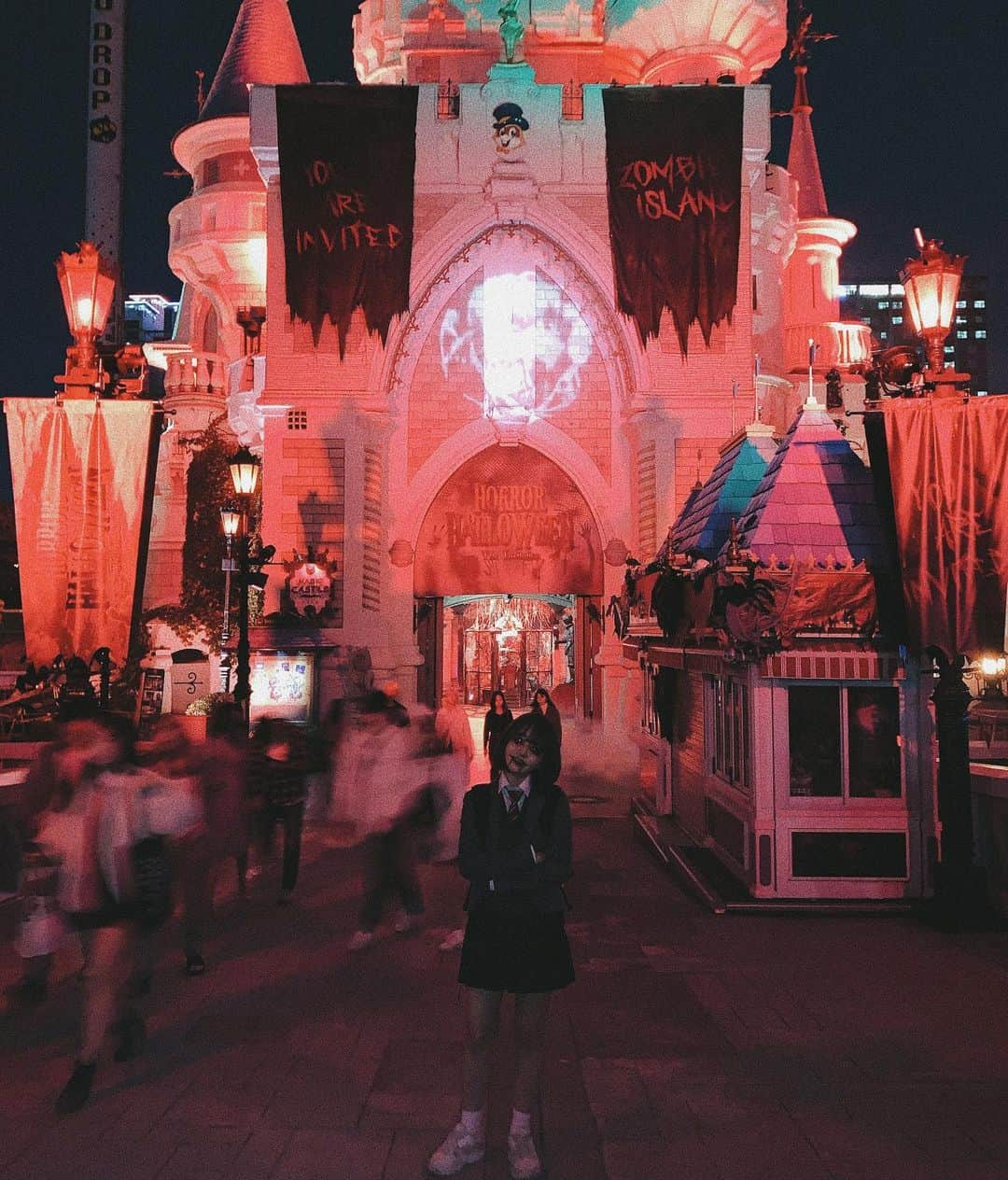 キム・イェリンさんのインスタグラム写真 - (キム・イェリンInstagram)「Have yourself a creepy little evening🎃👻 두번째 쫄보 예린 _ #ちせフィルム #치세필름 #할로윈」10月31日 22時44分 - peach_chu_