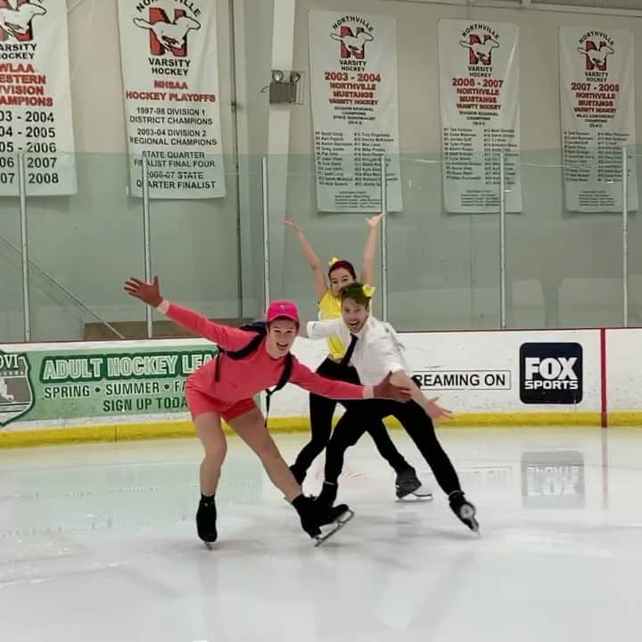 ミン・ユラのインスタグラム：「Happy Halloween from The Fairly Odd Parents 💫」